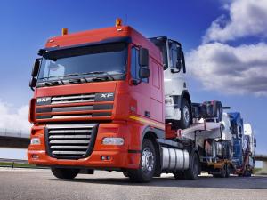 DAF XF105 4x2 FT Space Cab 2006 года